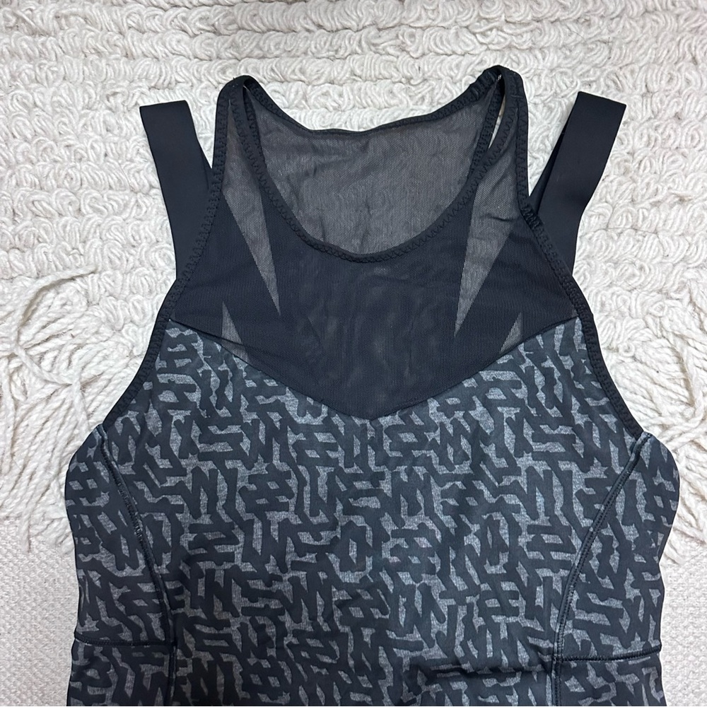 Lululemon Black / Gray Net Pop Mesh Running In Th… - image 3